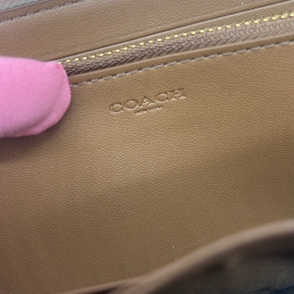 Coach Accordion Zip Wallet With Floral Print Brass/Chalk Multi - Picture 9 of 16